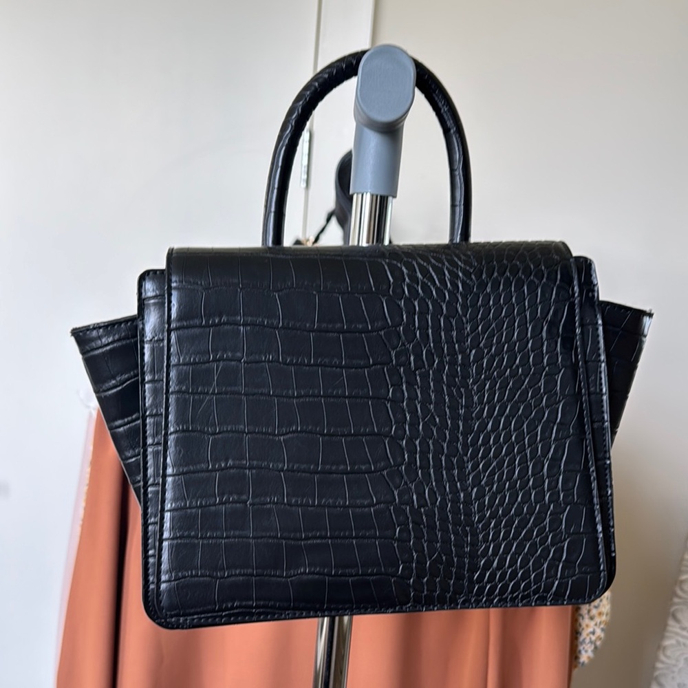 Elegant Black Crocodile-Embossed Handbag